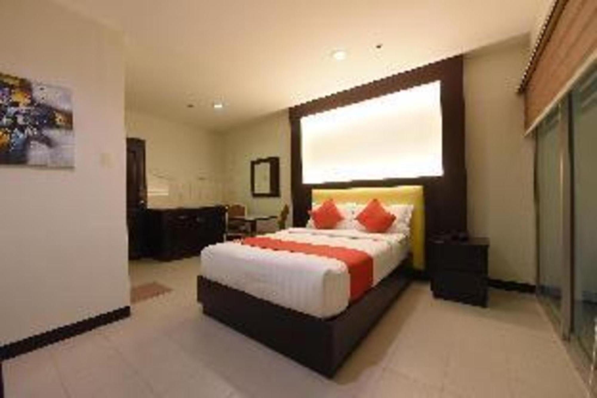 Hotel Oyo 115 Northridge Mansions Ciudad Quezon Exterior foto